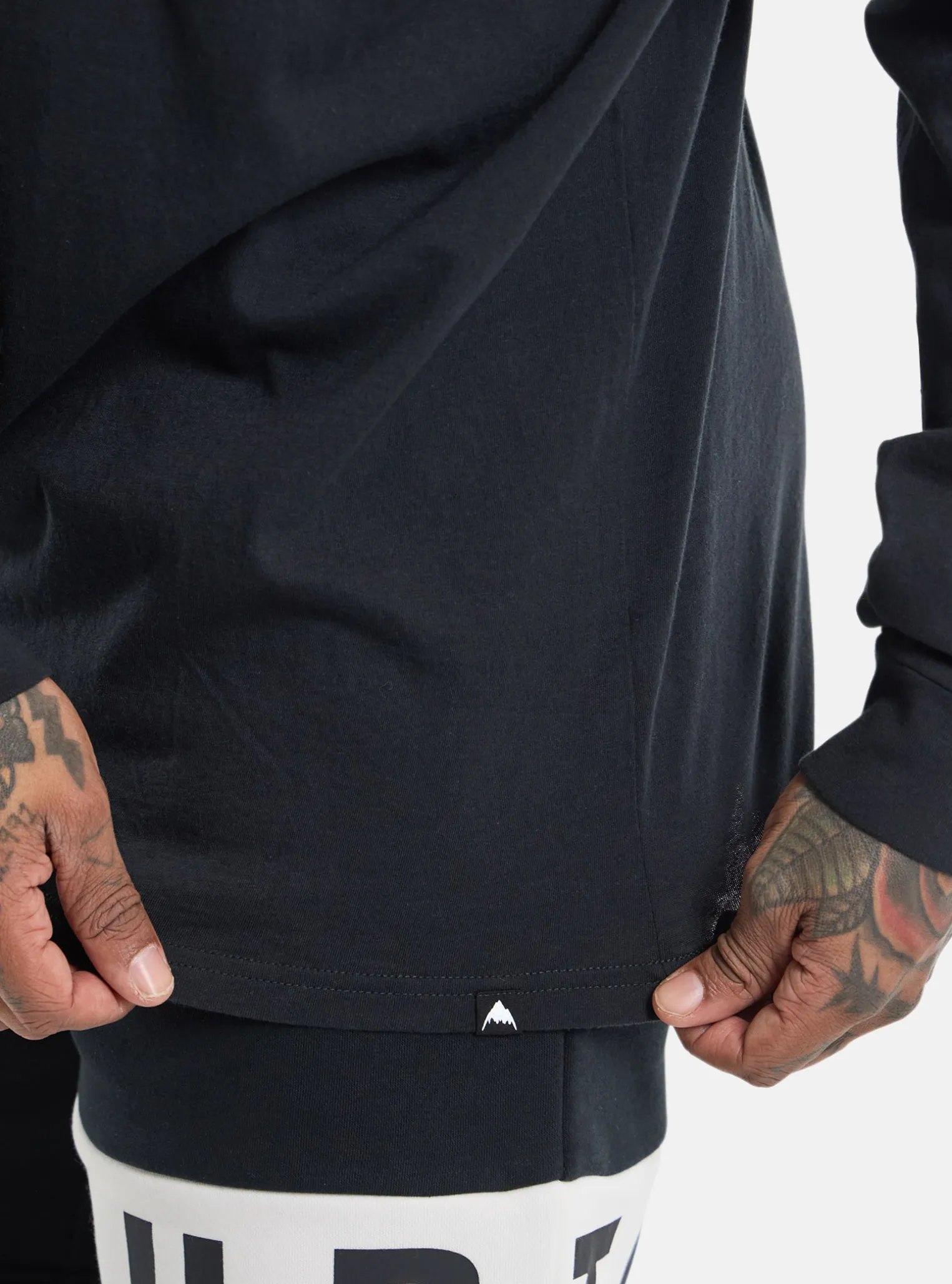 burton_classic_long_sleev_2.webp Burton Classic Long Sleeve T-Shirt