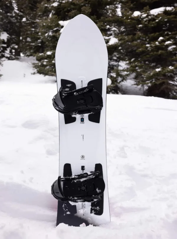 Burton Family Tree 3D Channel Surfer Flat Top Snowboard