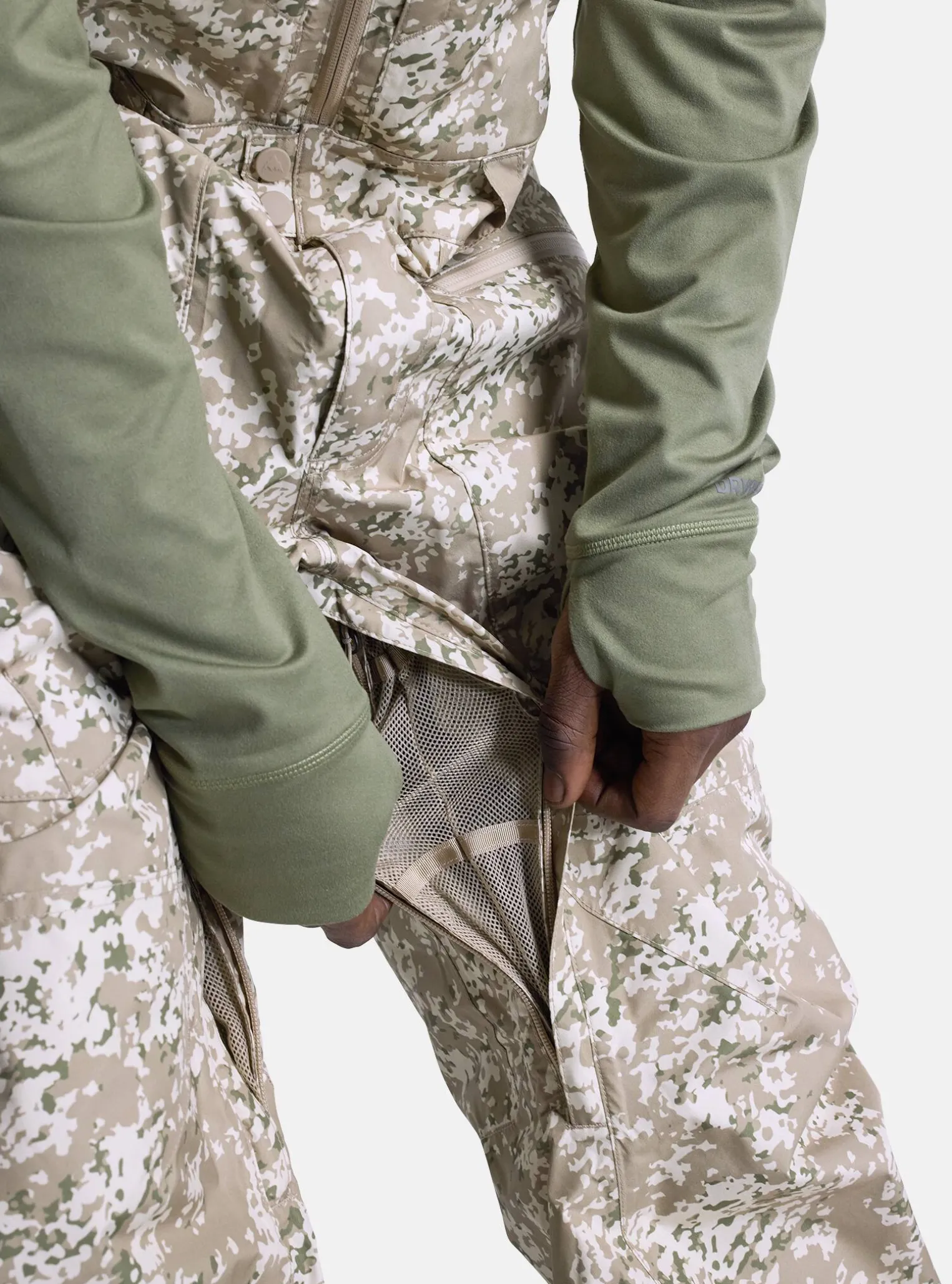 mens_burton_reserve_goret_3.webp Men's Burton Reserve GORE‑TEX 2L Bib Pants